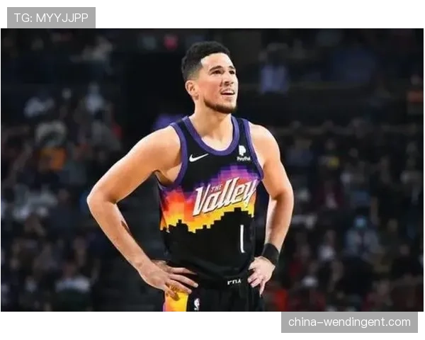 太阳遭遇三连败排名持续下滑 布克个人发挥难掩球队整体困境